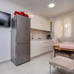 Apartment Frane