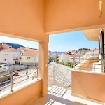 Frane Apartment *