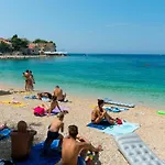 Apartment Frane Primošten