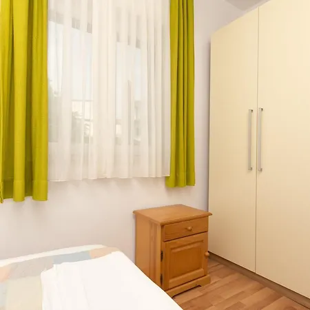 Apartment Frane *